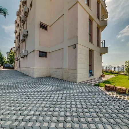 Apartcomplex Golden Bay Aparthotel