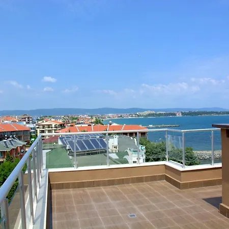 Apart-hotel Apartcomplex Golden Bay *