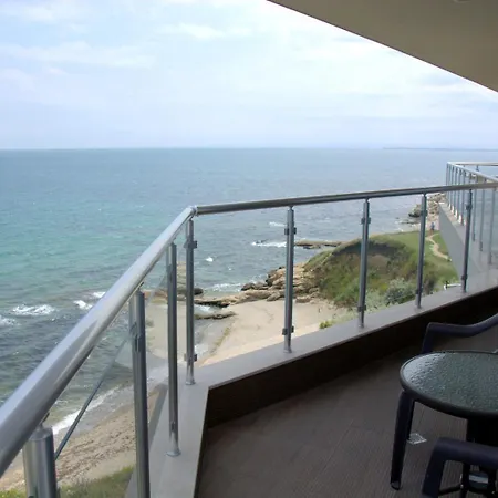 شقة فندقية Apartcomplex Golden Bay رافدا