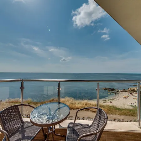 Apartcomplex Golden Bay Aparthotel *