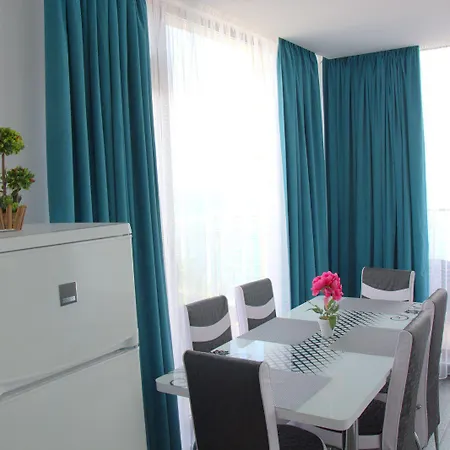 Apart-hotel Apartcomplex Golden Bay