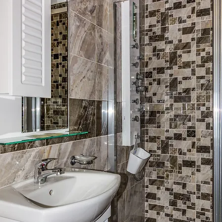 Apartcomplex Golden Bay * Ravda