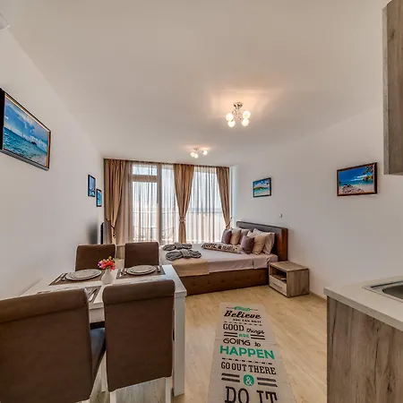 Apartcomplex Golden Bay