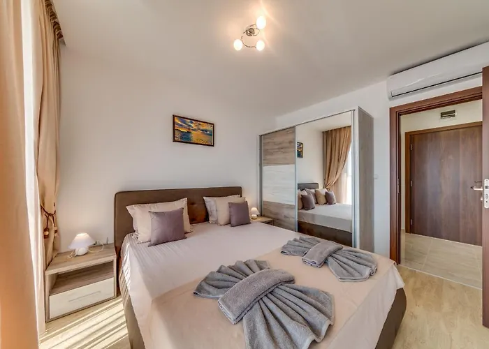 Apartcomplex Golden Bay Ξενοδοχείο με διαμερίσματα Ράβντα