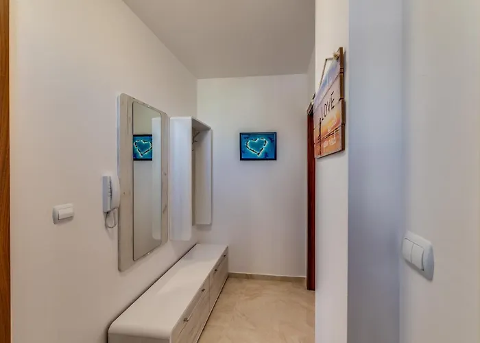 Apartcomplex Golden Bay Ξενοδοχείο με διαμερίσματα Ράβντα