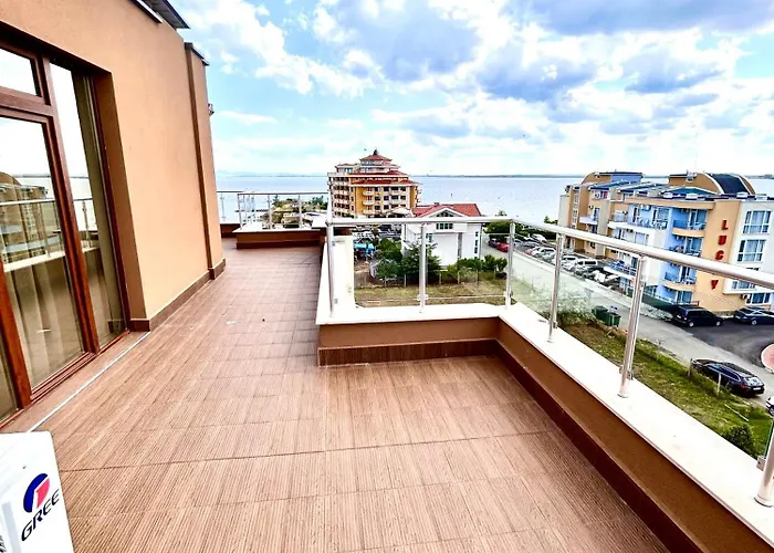 Apartcomplex Golden Bay * Ράβντα