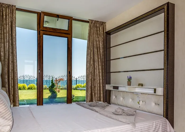 Apartcomplex Golden Bay *