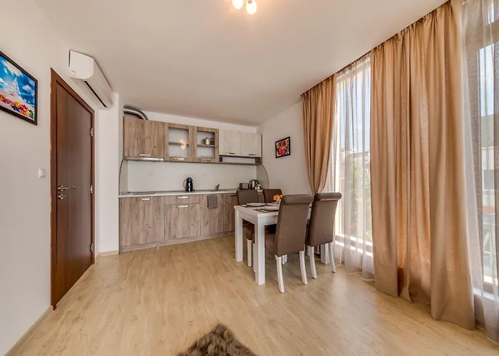 Ξενοδοχείο με διαμερίσματα Apartcomplex Golden Bay
