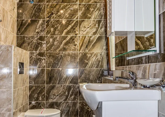 Apartcomplex Golden Bay Ξενοδοχείο με διαμερίσματα *