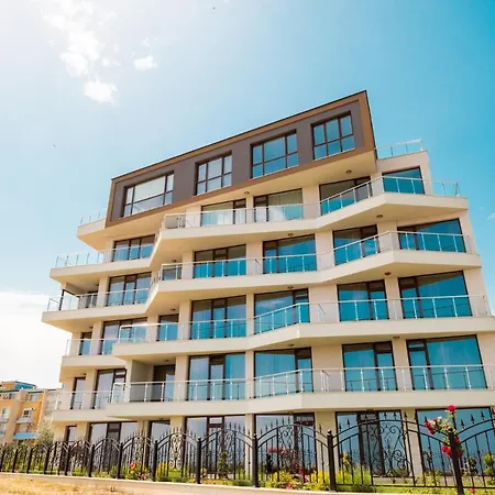 Apartcomplex Golden Bay Aparthotel Rawda