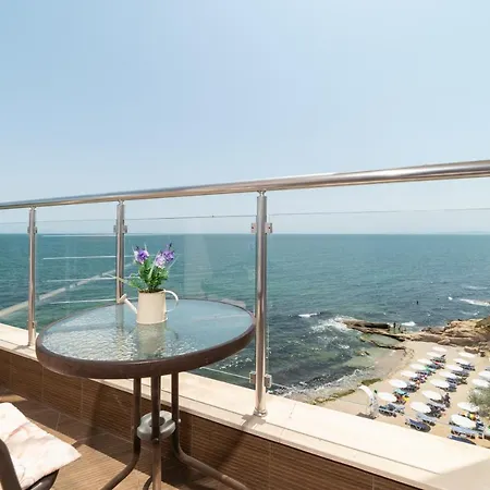 Apartcomplex Golden Bay