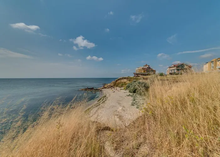 Апартхотел Apartcomplex Golden Bay Равда