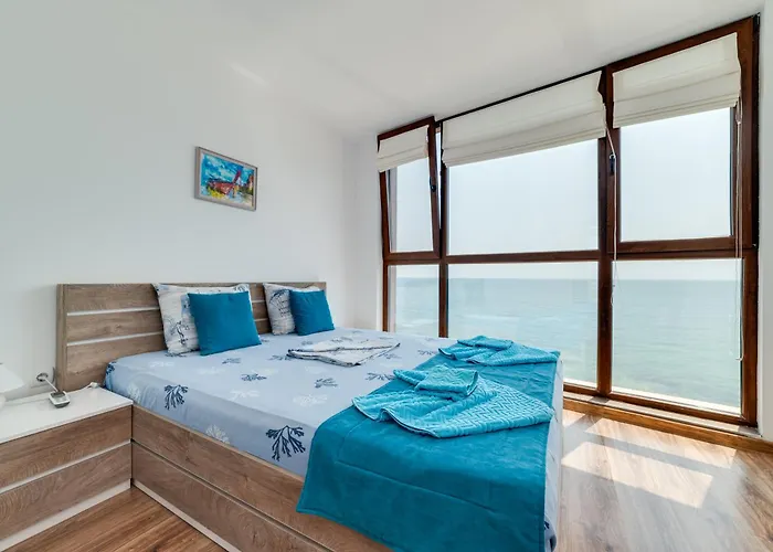 Apartcomplex Golden Bay * Равда